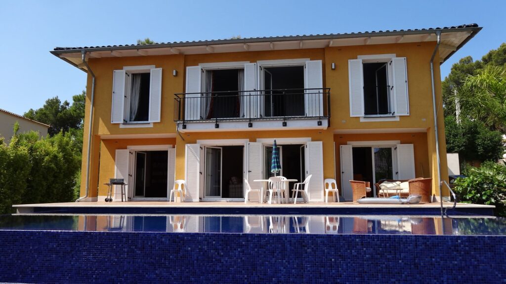 4-bedroom villa in Calvià with pool, garden, and underfloor heating