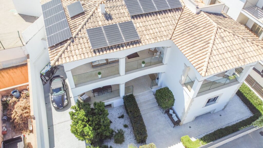 7-bedroom villa in Son Rapinya with pool, garage, and family-friendly layout