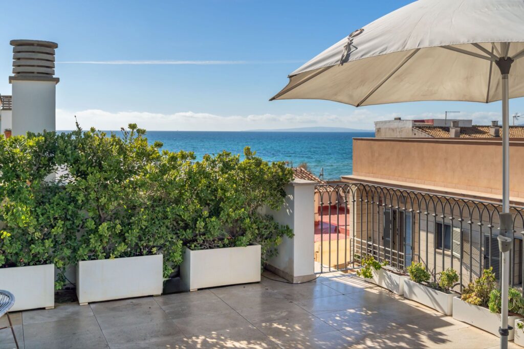 5-bedroom sea-view villa with private pool for sale in El Molinar, Mallorca