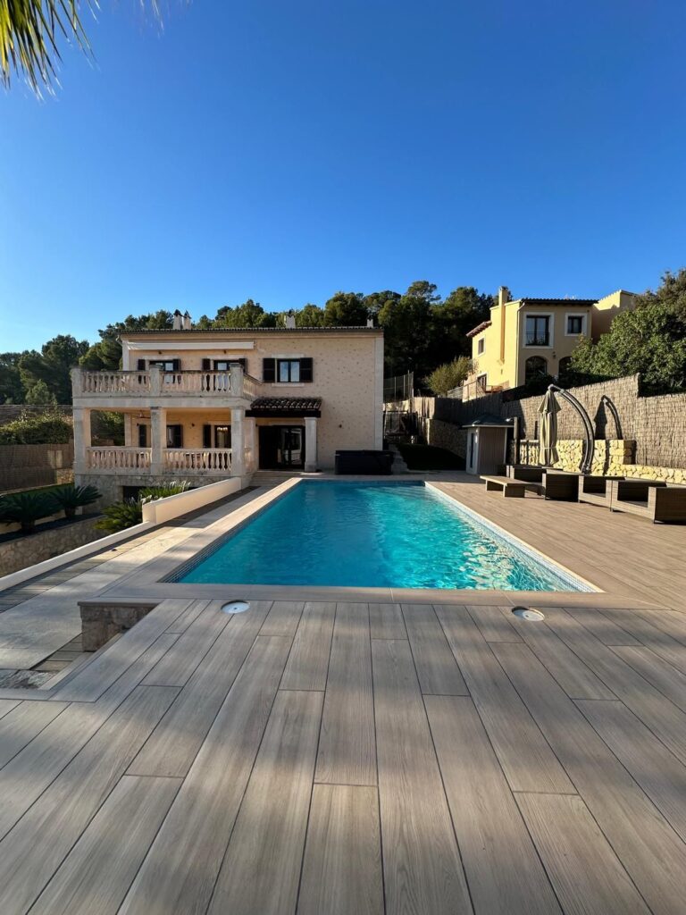 4-bedroom villa in Calvià with garden, pool, and traditional-modern design