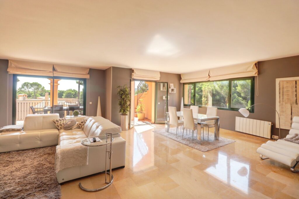 3-bed golf view apartment for sale in Nova Santa Ponsa, Mallorca