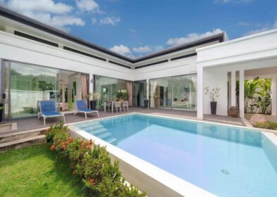 2-bedroom modern pool villa for sale in Soi Samakki, Rawai, Phuket