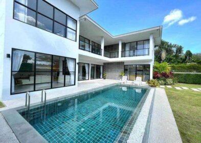3-bedroom modern L-shaped pool villa for sale in Cherng Talay, Phuket near UWC and Laguna