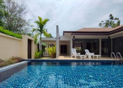 3-bedroom villa with pool and garden in Rawai, Phuket