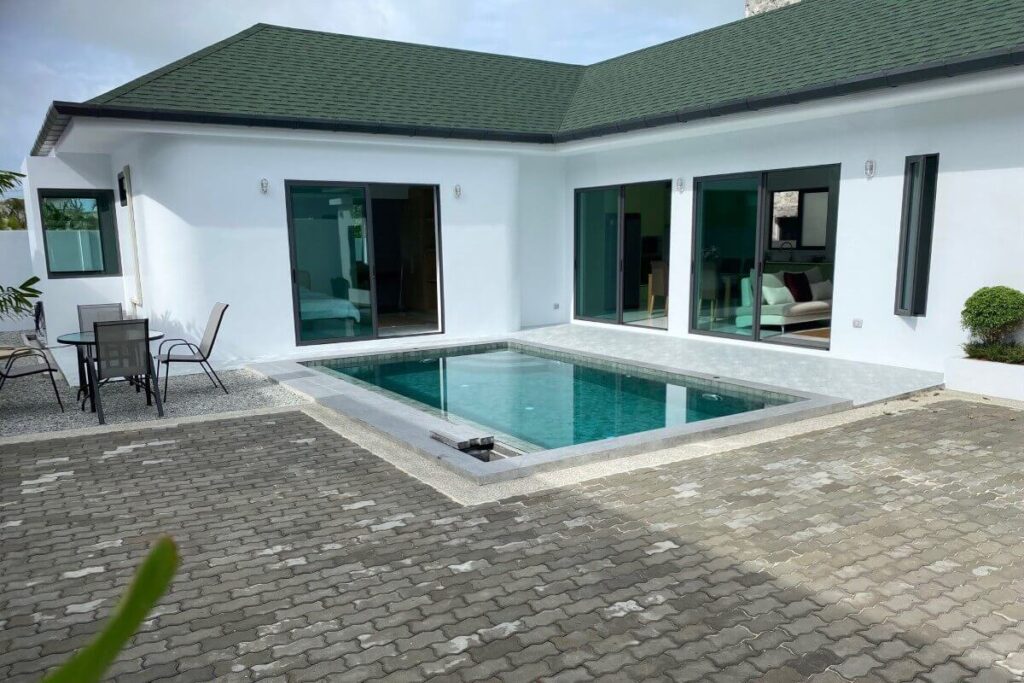 Newly built 3-bedroom villa in Rawai with pool, jacuzzi, and laundry room