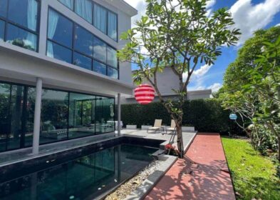 Modern 3-bedroom loft-style pool villa for sale in Cherng Talay, Phuket