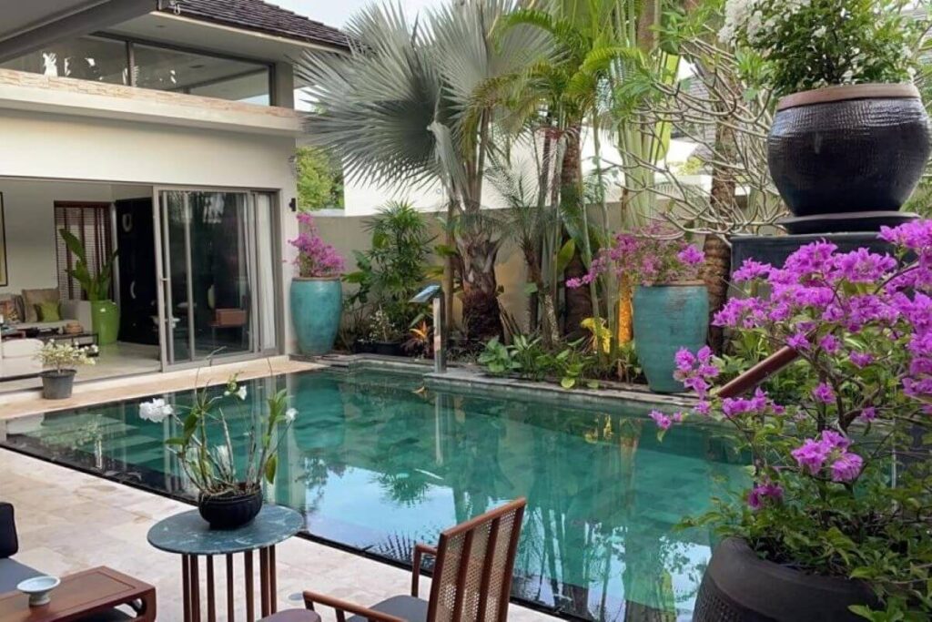 3-bedroom modern tropical villa with pool for sale near Blue Tree, Cherng Talay, Phuket