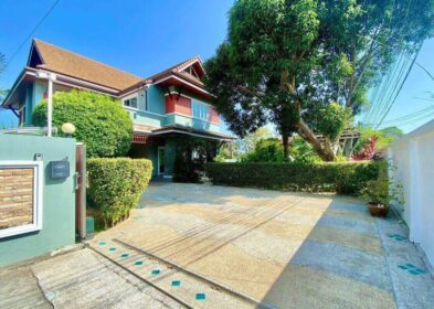 Modern 3-bedroom Thai-style villa with pool for sale in Rawai, Phuket