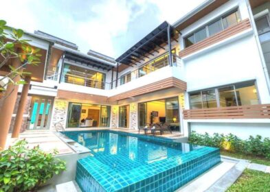 3-bedroom modern villa with pool, gym access, and rooftop deck for sale in Chalong, Phuket