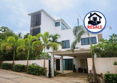 Sea view 3-bedroom villa in Rawai with infinity pool and rooftop terrace