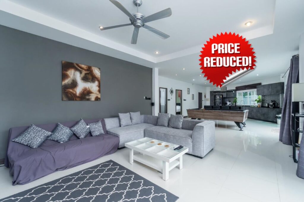 Modern 4-bedroom villa with pool for sale near Rawai Beach, Phuket