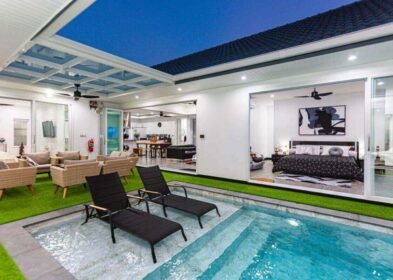 Standalone 4-bedroom pool villa with saltwater pool for sale in Rawai, Phuket