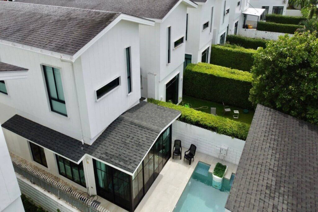 4-bedroom pool villa for sale in Chalong, Phuket near Palai Beach