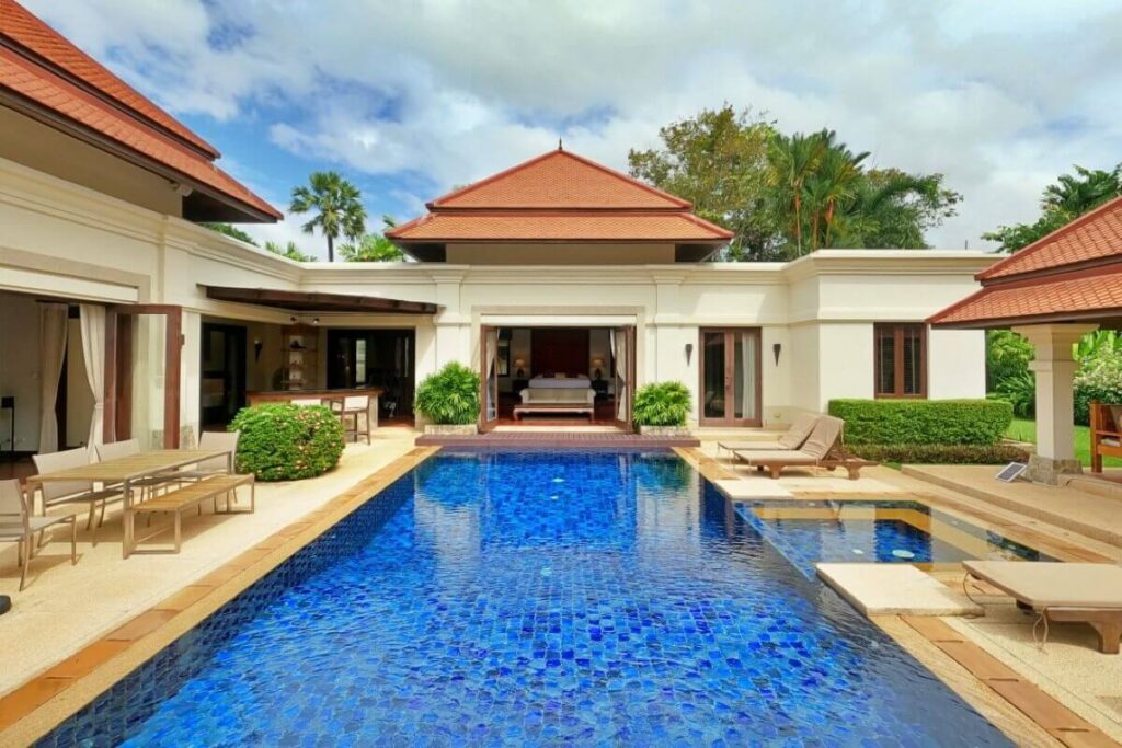 Thai-Balinese style 4-bedroom villa in Cherng Talay with pool, garden, and prime location near Boat Avenue