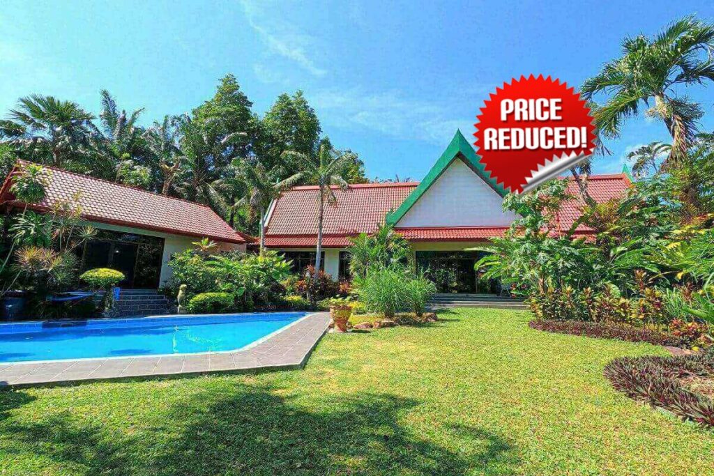 4-bedroom standalone villa with pool and tropical garden for sale in Chalong, Phuket
