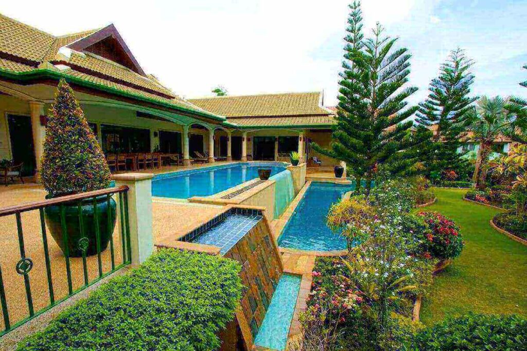 6-bed luxury villa for sale in Nai Harn, Phuket
