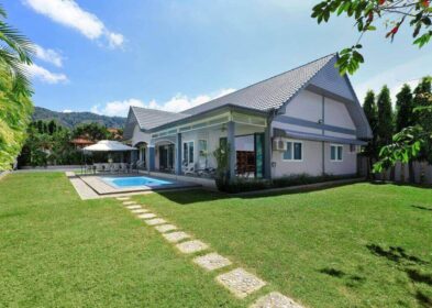 5-bedroom single-level villa with pool and garden for sale in Kamala, Phuket