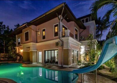 5-bedroom courtyard villa with pool and garden for sale in Boat Lagoon, Phuket