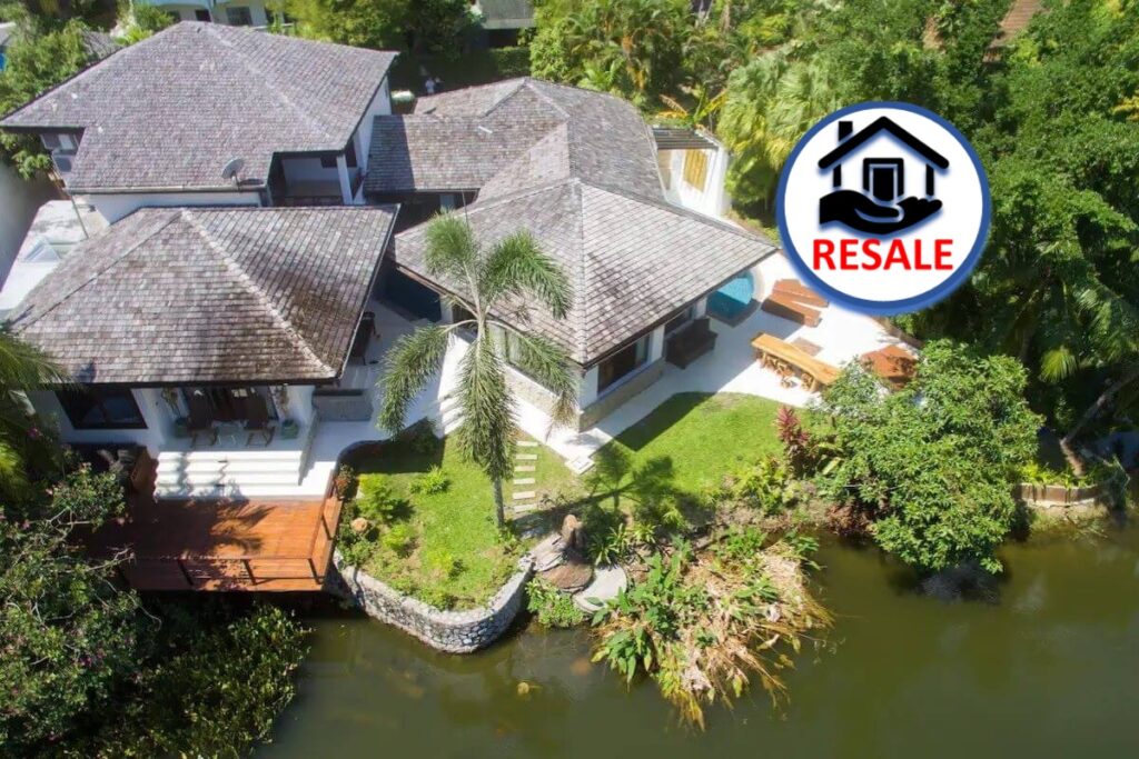 5-bed lakeside villa for sale in Surin, Phuket