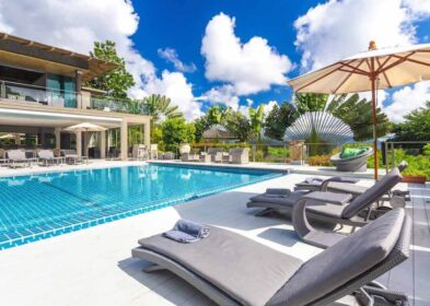 Five-bedroom villa in Layan, Phuket, with infinity pool and sea views, set in a private gated estate.