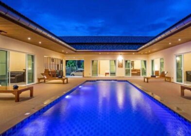 6-bedroom U-shaped villa with pool and outdoor entertaining area for sale near Rawai Pier, Phuket – 535 sqm built-up