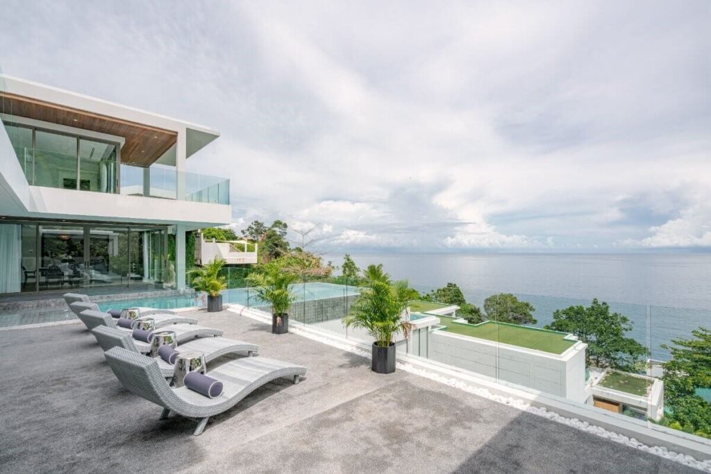 Luxury 6-bedroom villa with sea views and infinity pool in Kamala, Phuket