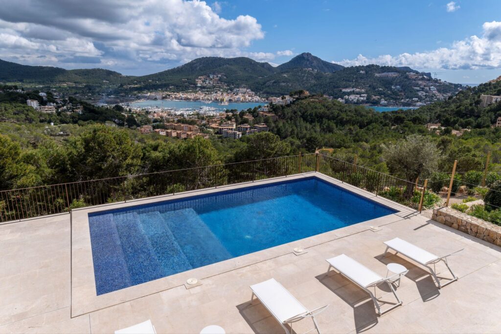 Luxury 4-bedroom villa with private pool and panoramic sea views for sale in Port d’Andratx, Mallorca
