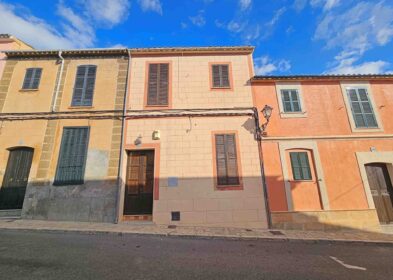 3-bed village villa for sale in Andratx, Mallorca