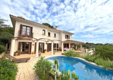 Sea view 4-bed villa with private pool in Cala Ratjada, Capdepera, Mallorca