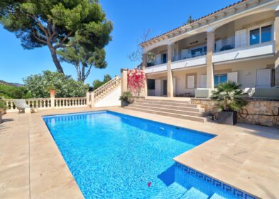 6-bed sea view villa for sale in Nova Santa Ponsa Mallorca
