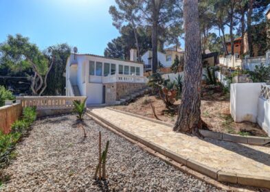 Reformed 3-bed villa with mountain views in Costa de la Calma, Mallorca