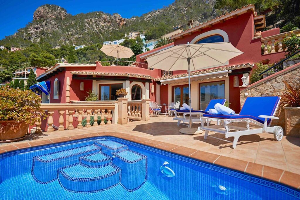 4-Bed Sea View Villa with Rental License in Cala Llamp Andratx Mallorca