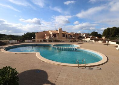 3-bed apartment in Kings Park, Santa Ponsa, Mallorca with pool access