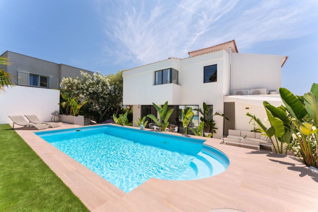 Modern 3-bed villa with private pool in Palmanova, Calvià