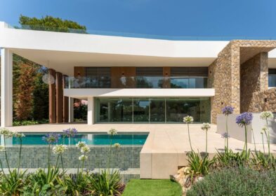 Exterior of modern 4-bed villa in Santa Ponsa, Calvià, Mallorca