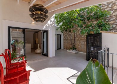 Renovated 3-bed villa with terraces in S’Arracó, Andratx