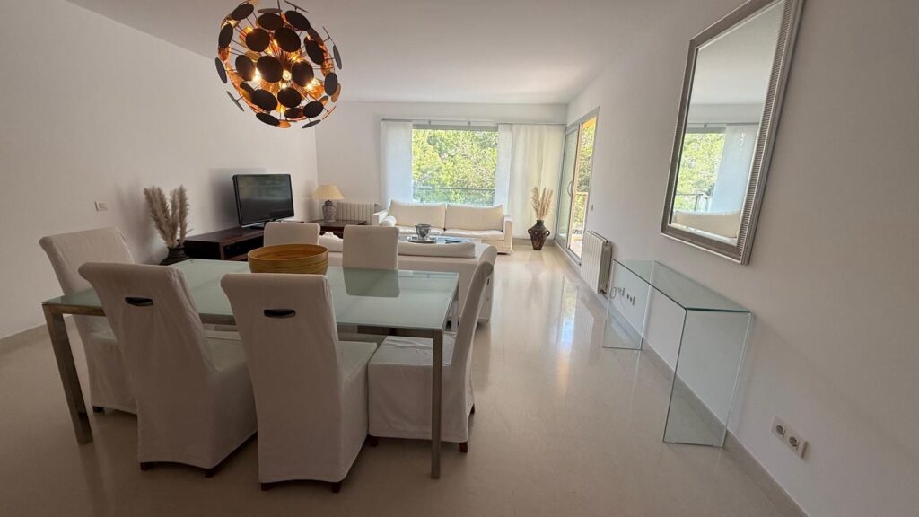 Sol de Mallorca 2-bed apartment with rooftop terrace and pool access