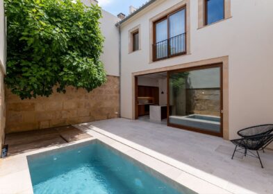 4-bed townhouse with plunge pool for sale in Pollença, Mallorca