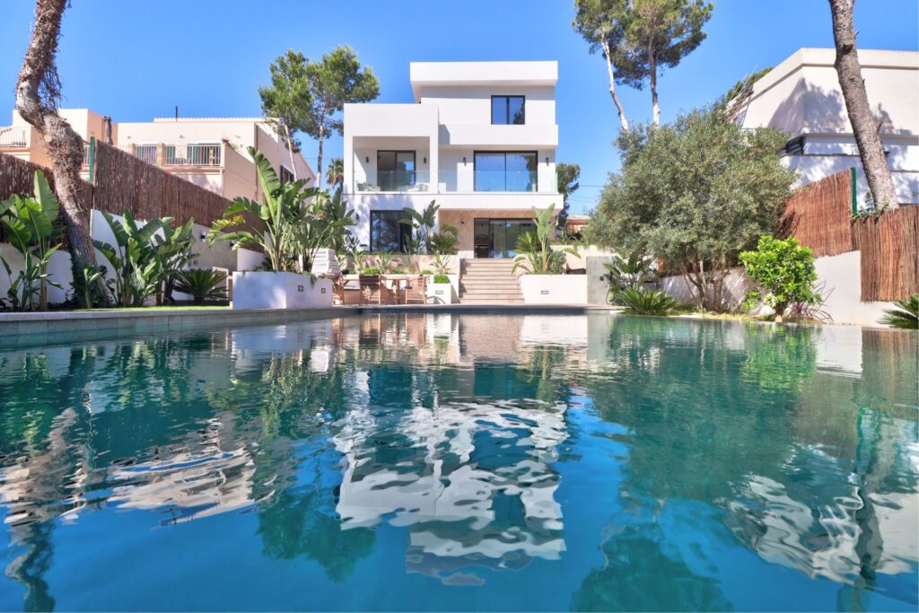 4-bed renovated villa with pool for sale in El Toro, Calvià