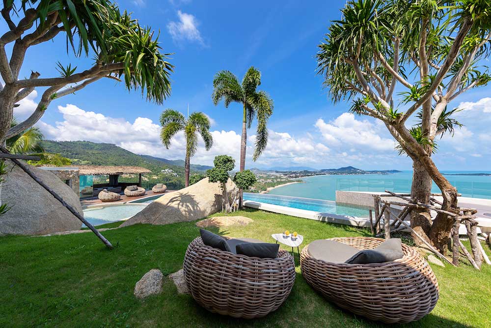 Modern Koh Samui sea view villa with views of Chaweng Bay
