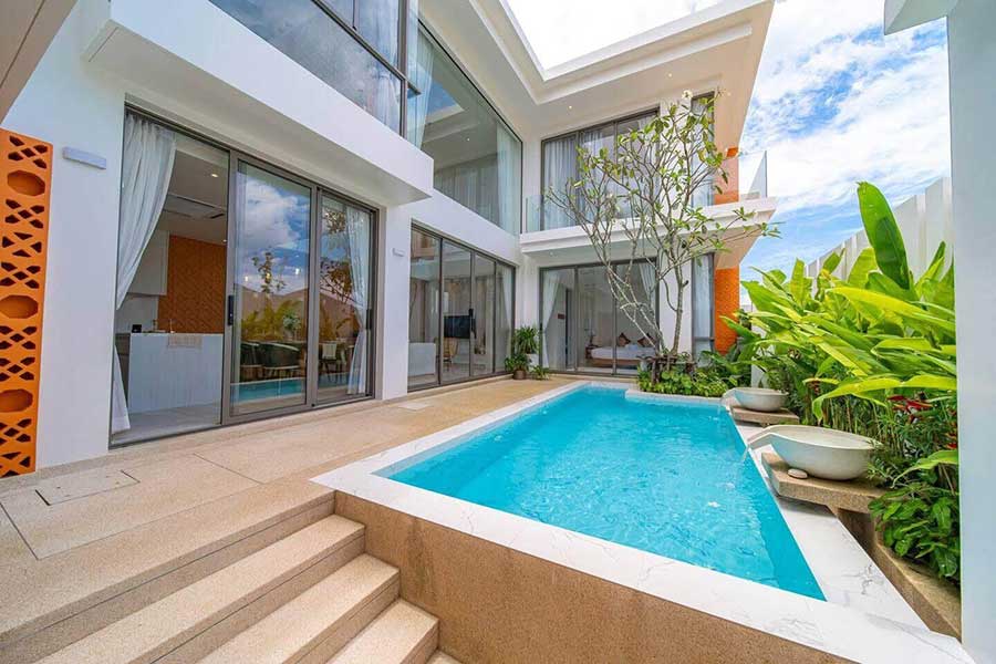 Modern 4-bed villa with pool in Cherng Talay, Phuket – 255 sqm build
