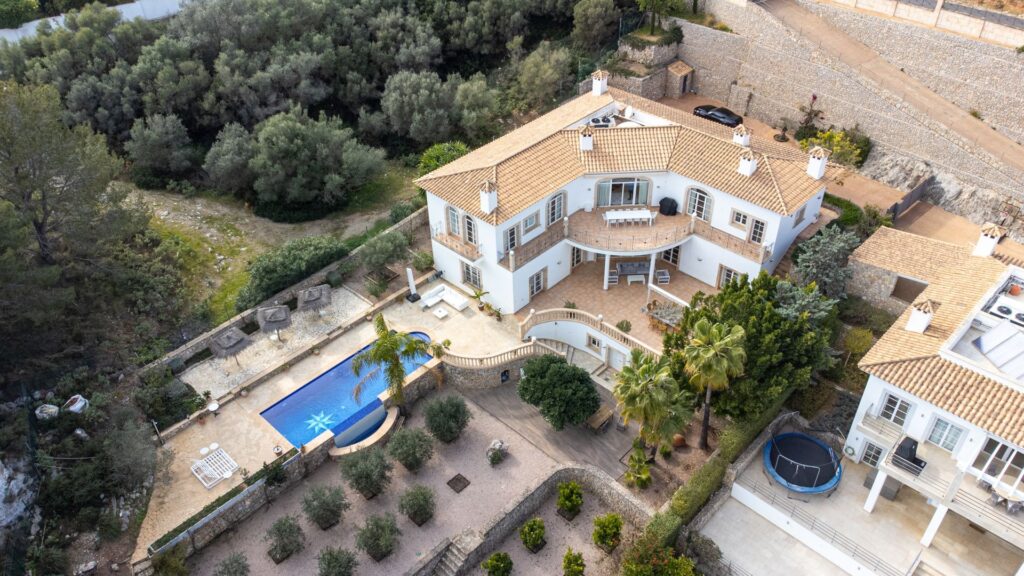 6-bed villa with pool in Son Vida, Mallorca