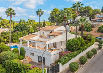 3-bed villa with pool and garden in Nova Santa Ponsa Calvia Mallorca