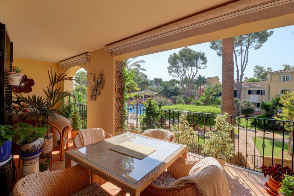 2-bed apartment with terrace in Santa Ponsa, Mallorca