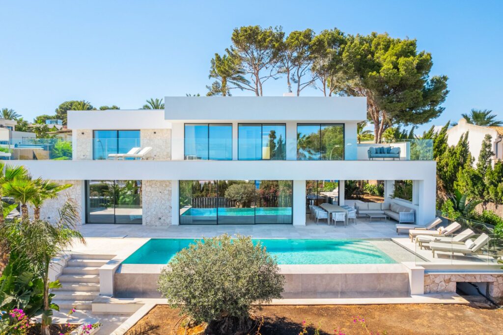 4-bed sea view villa in Calvià, Mallorca – 540 sqm