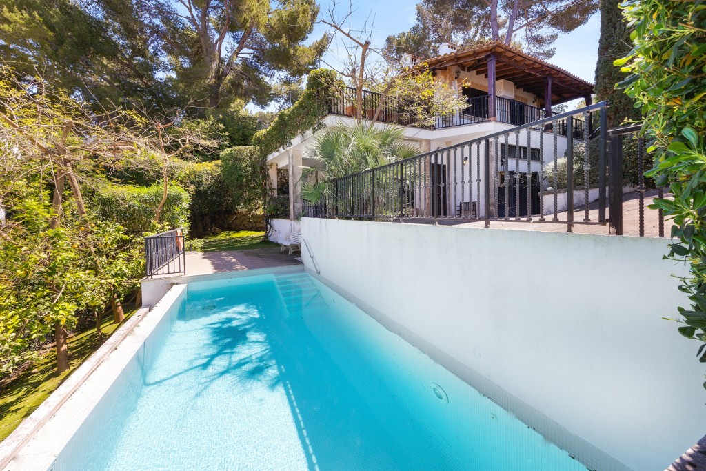 5-bed sea view villa near Bonaire Marina in Alcudia, Mallorca