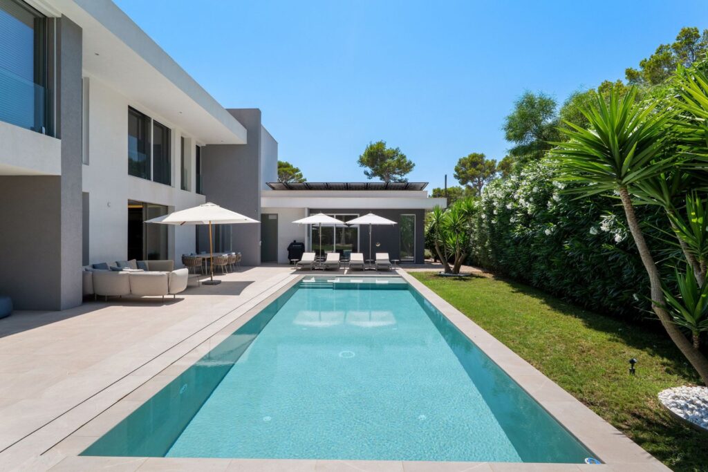 Luxury 4-bed contemporary villa with pool in Santa Ponsa, Calvia, Mallorca