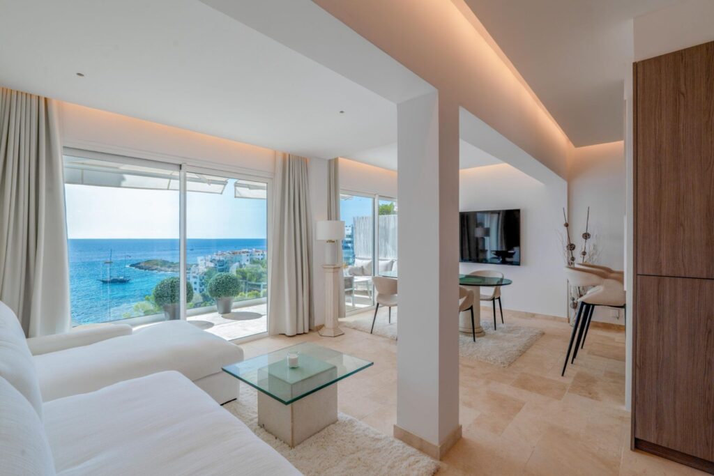 2-bed sea view apartment in Ses Illetes Calvia Mallorca