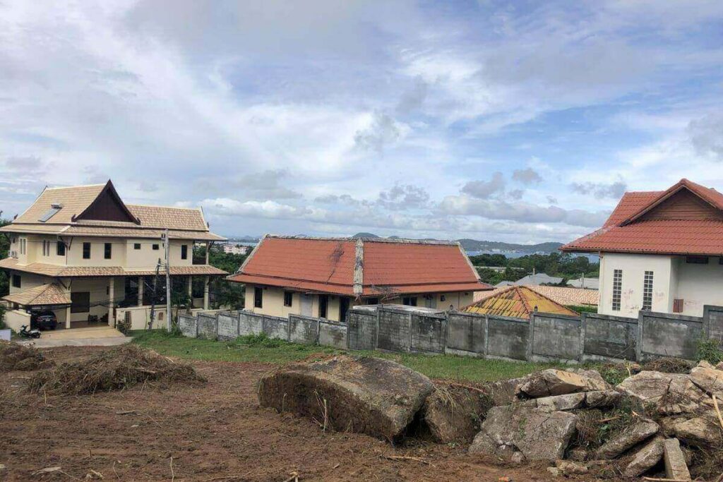 992 sqm land for sale in Rawai, Phuket, near Soi Saiyuan