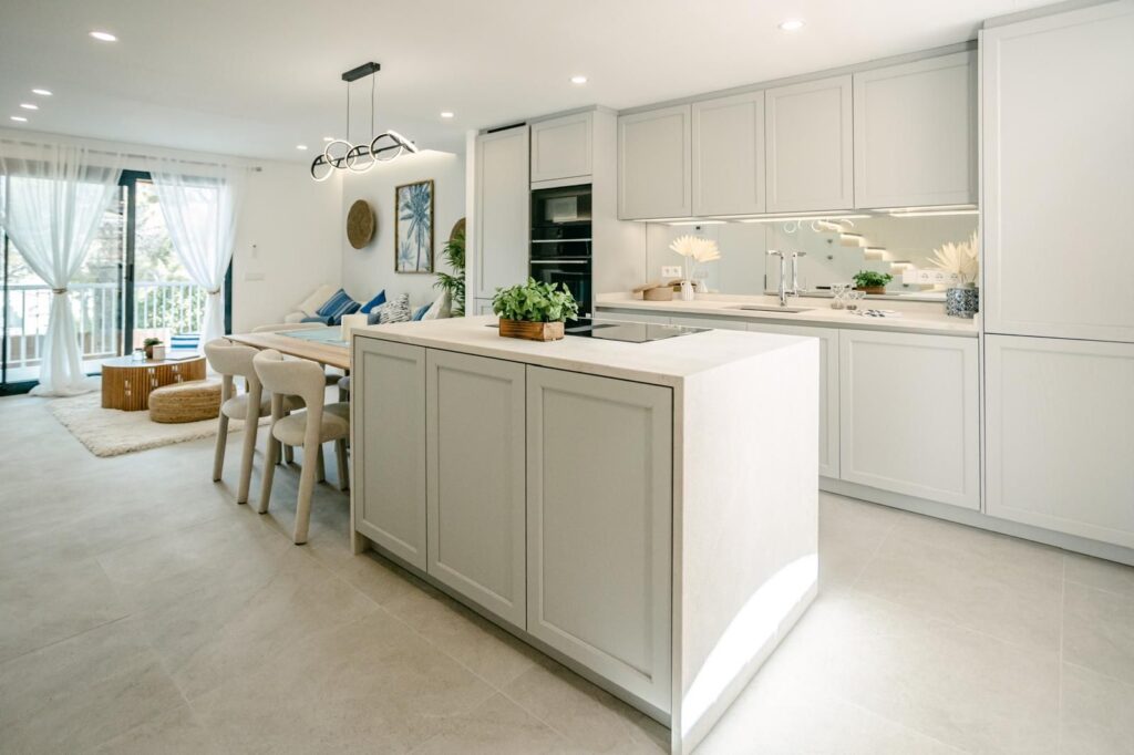 Renovated 2-bed apartment near Santa Ponsa Beach, Calvia, Mallorca